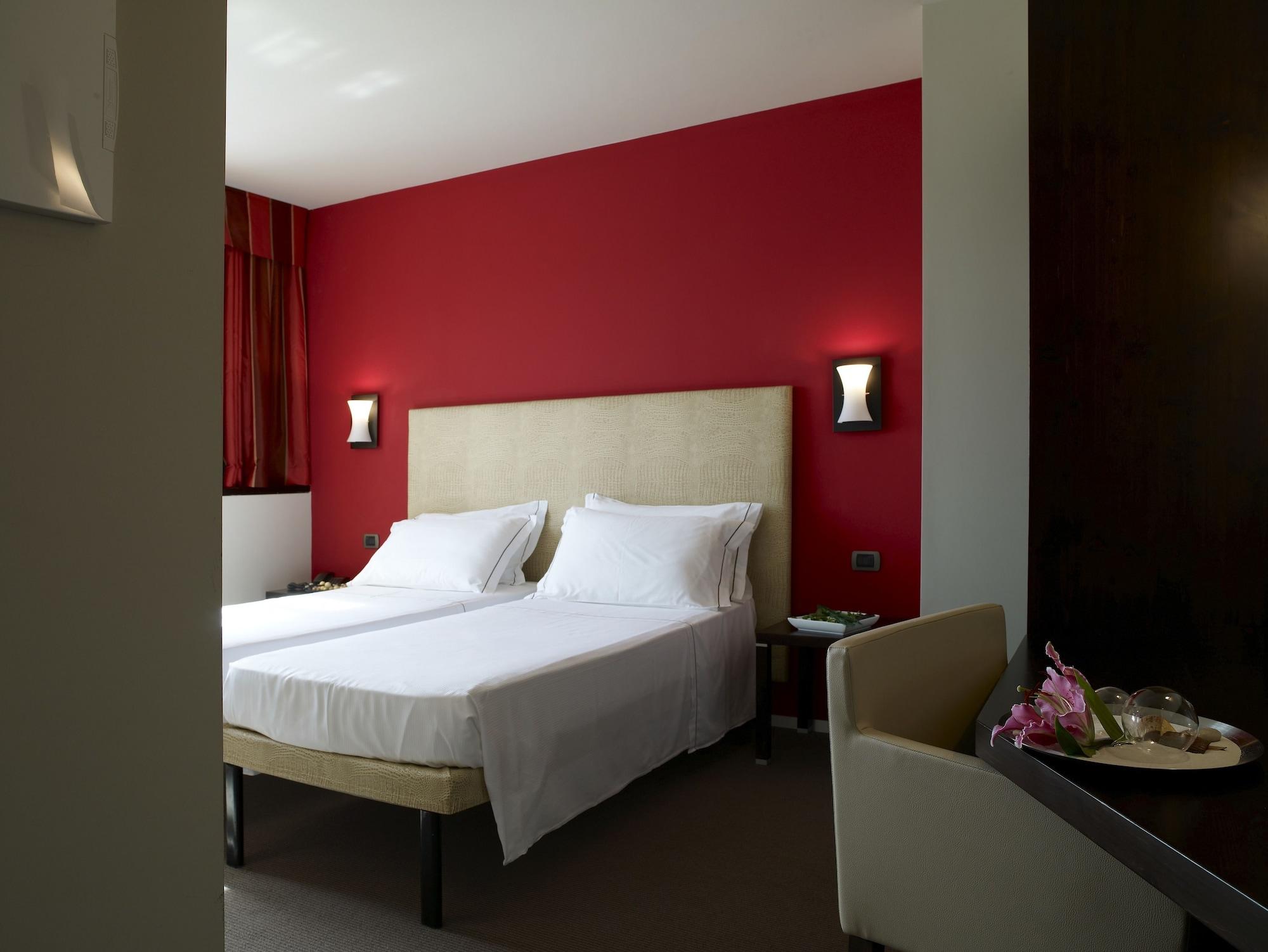 Hotel Montini Linate Airport Peschiera Borromeo Buitenkant foto